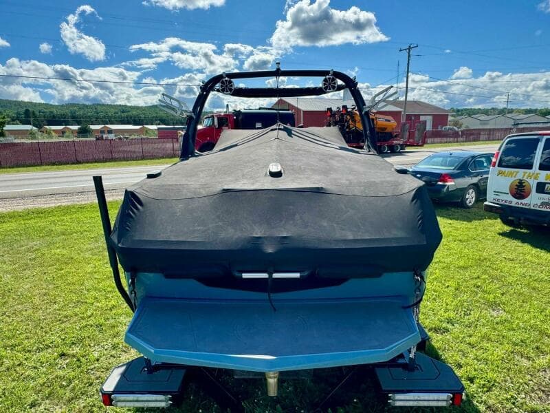 2020 ATX Surf Boats 24 Type S