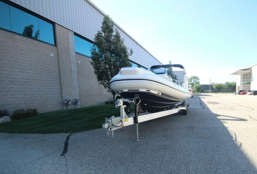 2024 Zodiac Medline 9 NEO & Custom Trailer