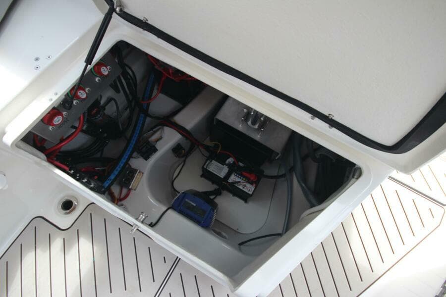 2024 Zodiac Medline 9 NEO & Custom Trailer