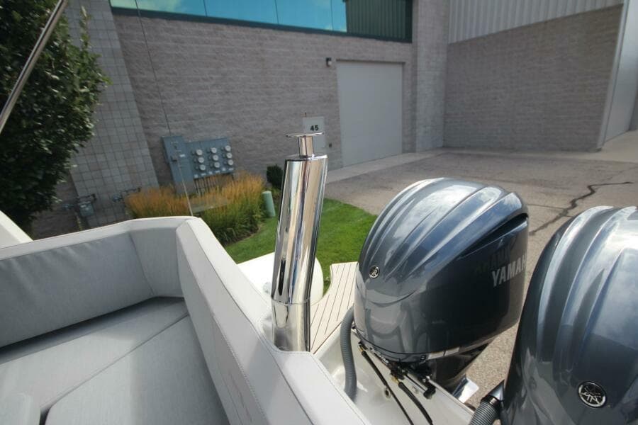 2024 Zodiac Medline 9 NEO & Custom Trailer