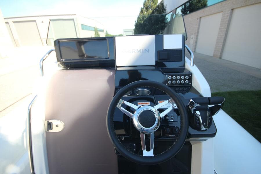 2024 Zodiac Medline 9 NEO & Custom Trailer