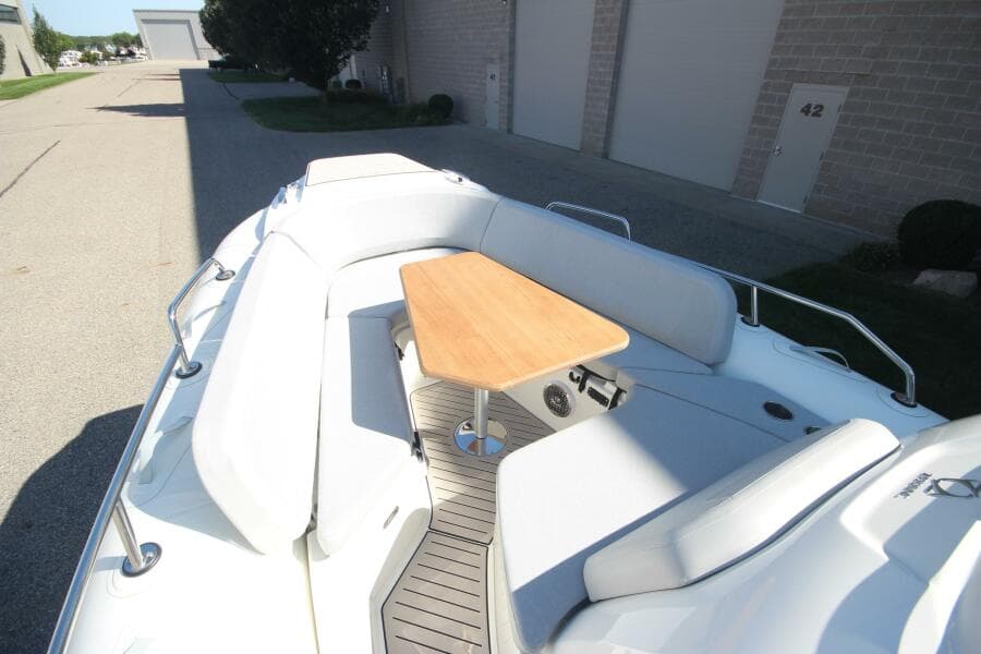 2024 Zodiac Medline 9 NEO & Custom Trailer