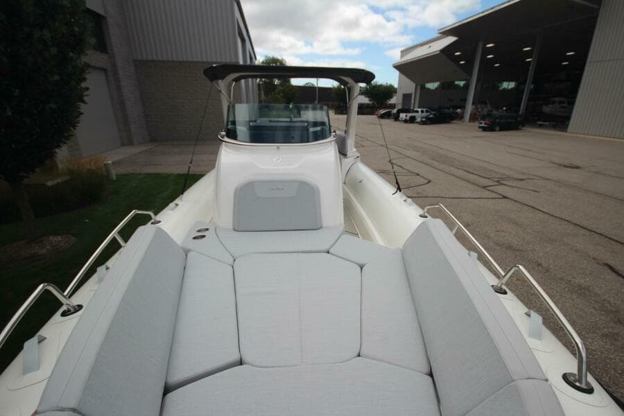 2024 Zodiac Medline 9 NEO & Custom Trailer