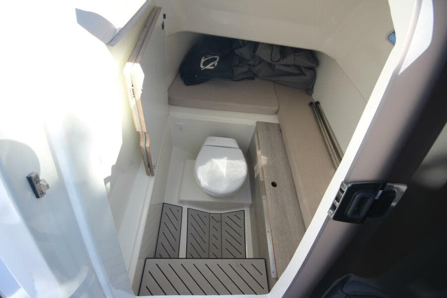 2024 Zodiac Medline 9 NEO & Custom Trailer