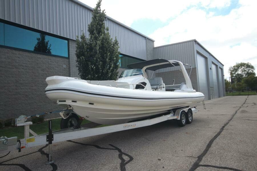2024 Zodiac Medline 9 NEO & Custom Trailer