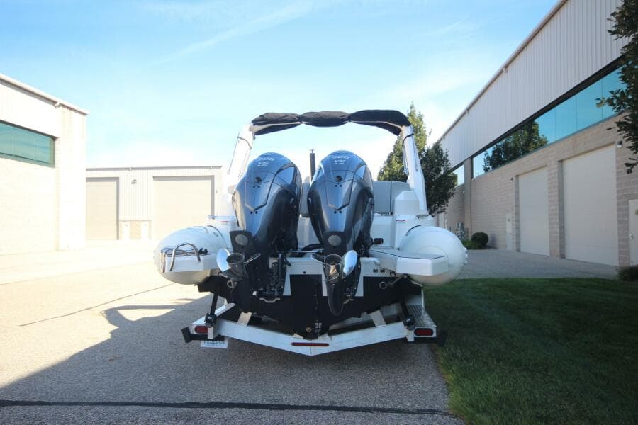 2024 Zodiac Medline 9 NEO & Custom Trailer