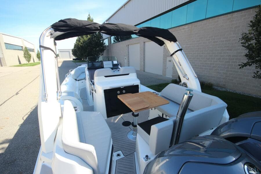 2024 Zodiac Medline 9 NEO & Custom Trailer