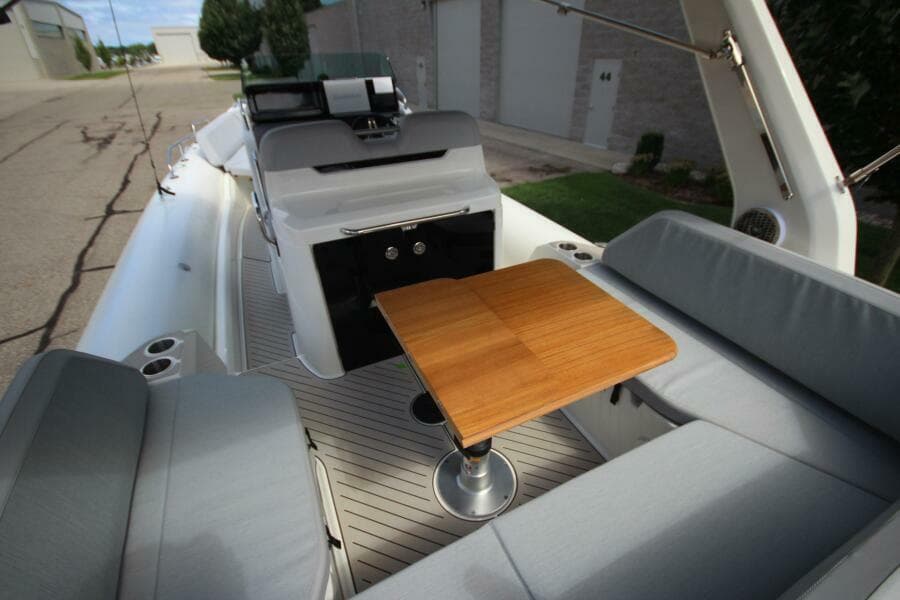 2024 Zodiac Medline 9 NEO & Custom Trailer