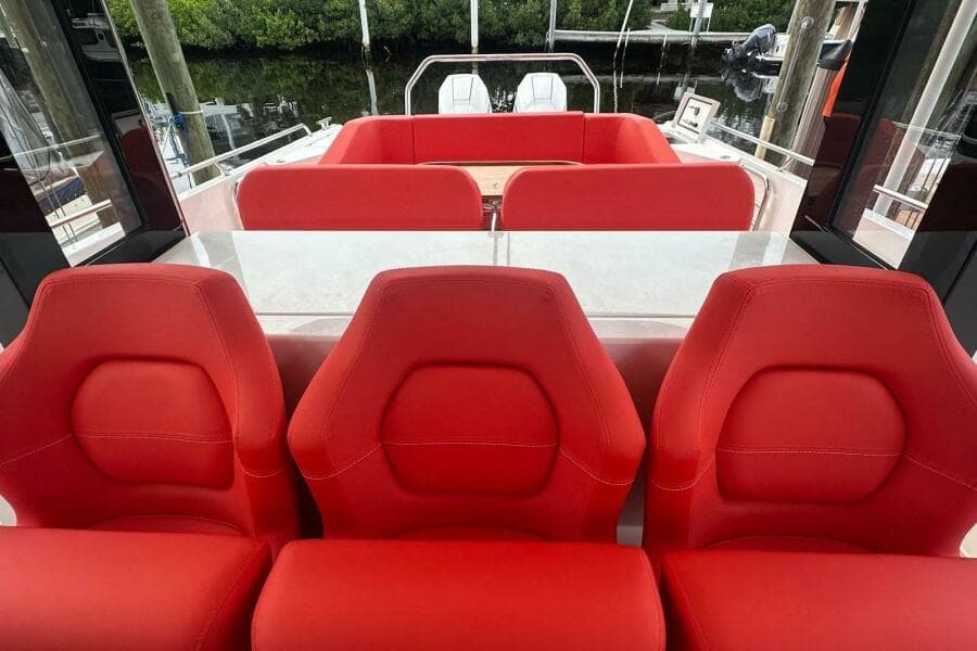 2025 Nimbus Tender 11