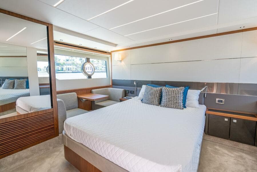 2018 Sunseeker Predator 57
