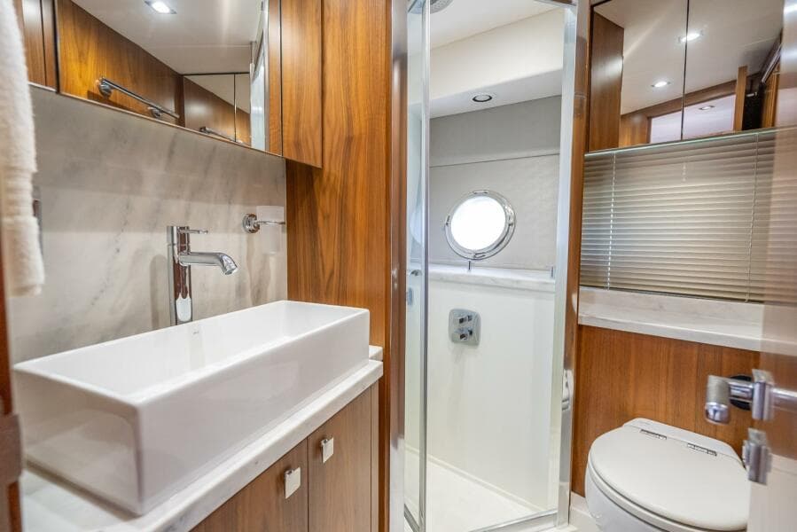 2018 Sunseeker Predator 57