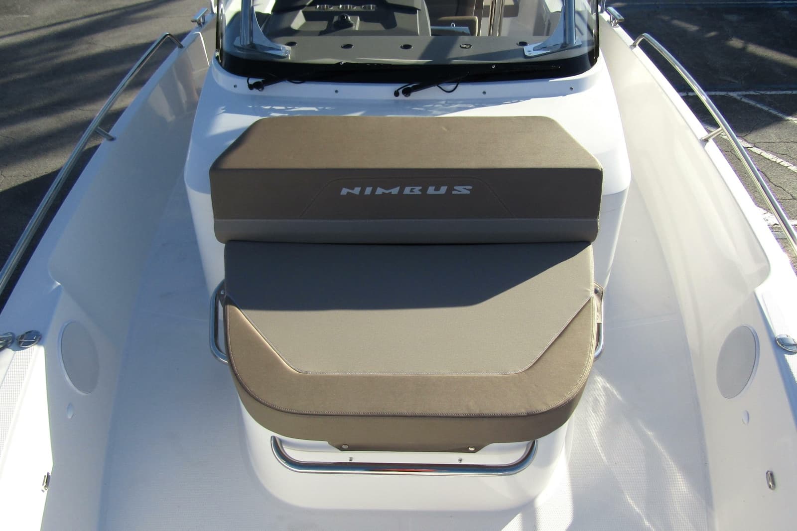 2025 Nimbus Tender 9