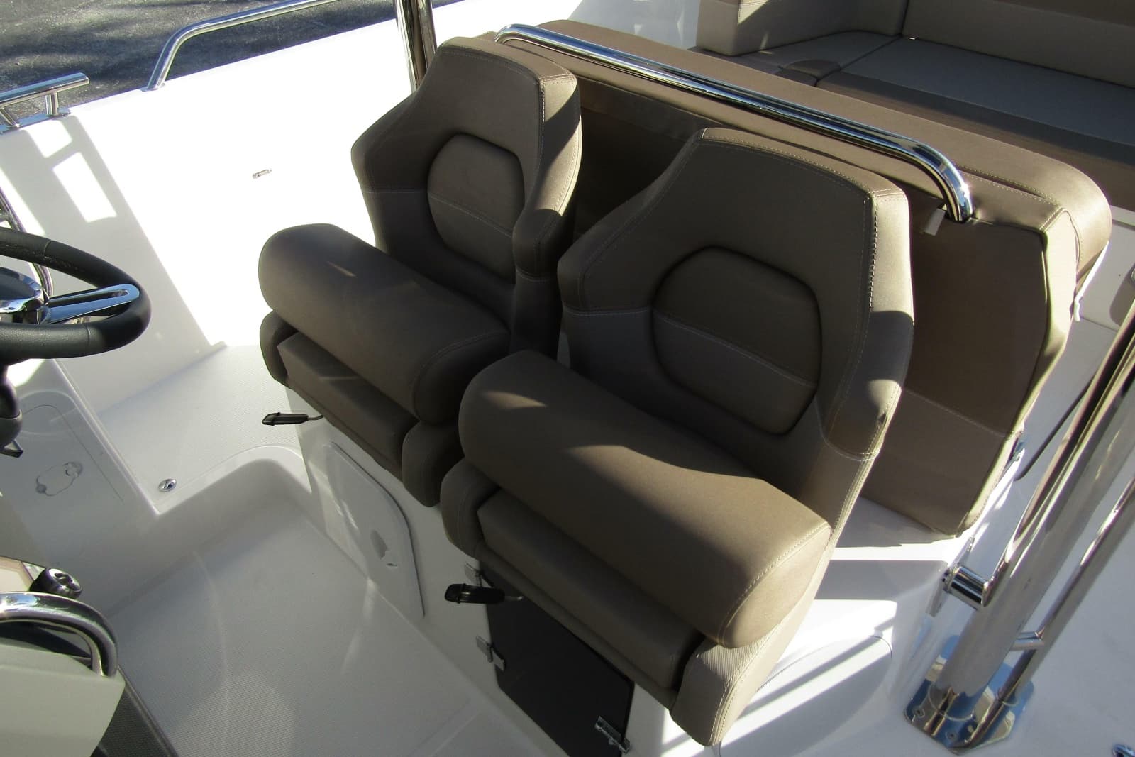 2025 Nimbus Tender 9