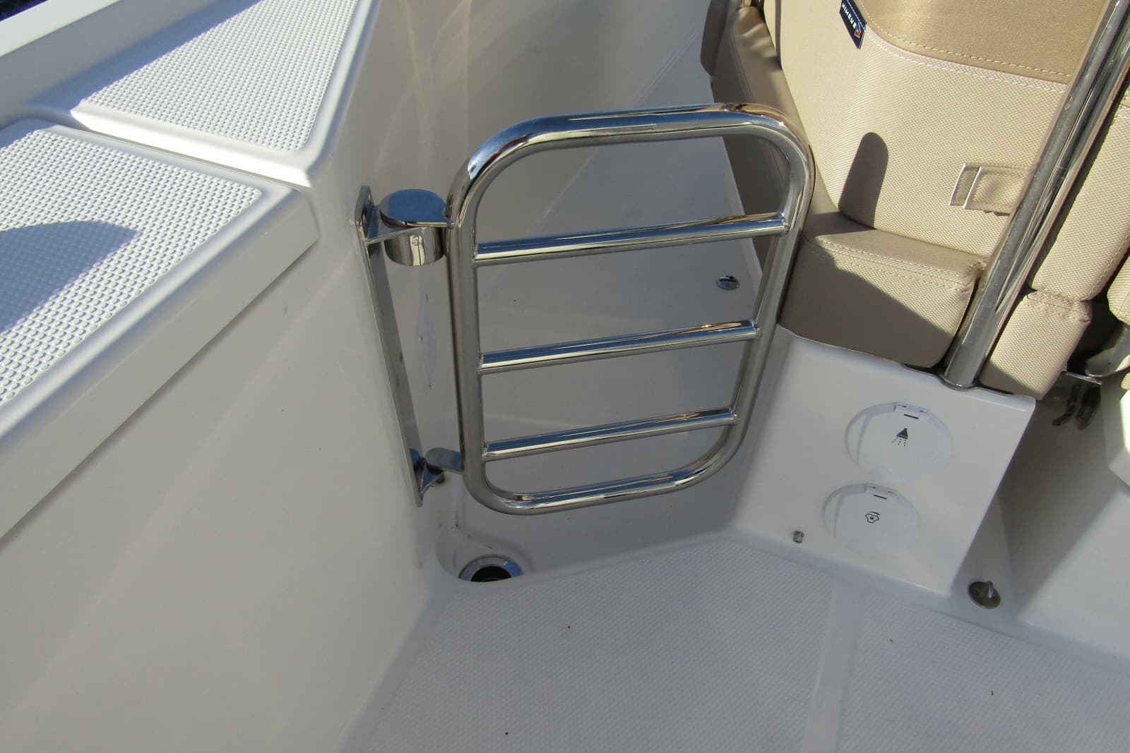 2025 Nimbus Tender 9
