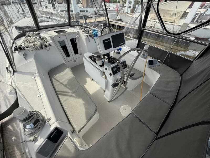 2011 Catalina 355