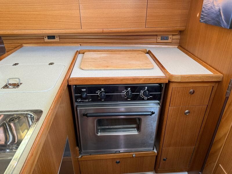 2011 Catalina 355