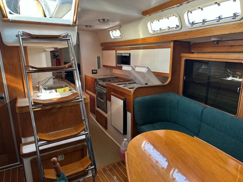 1997 Catalina Morgan 38