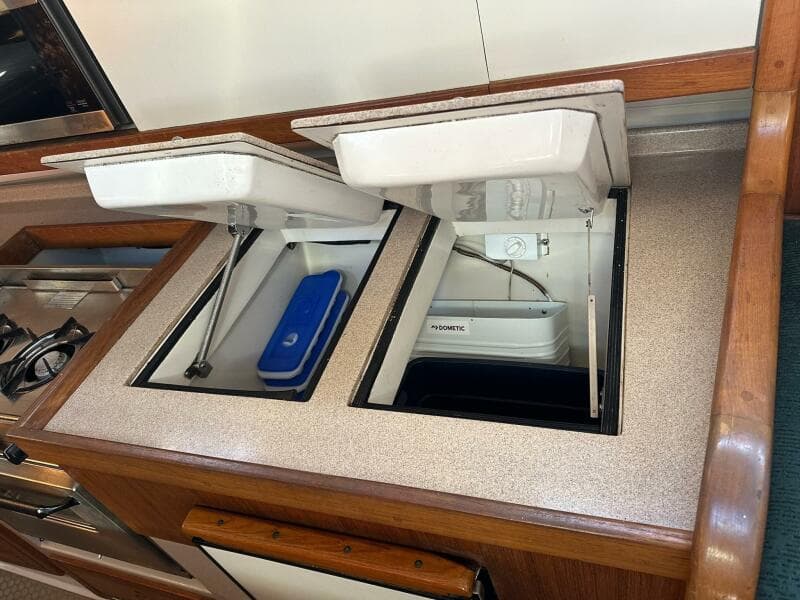1997 Catalina Morgan 38