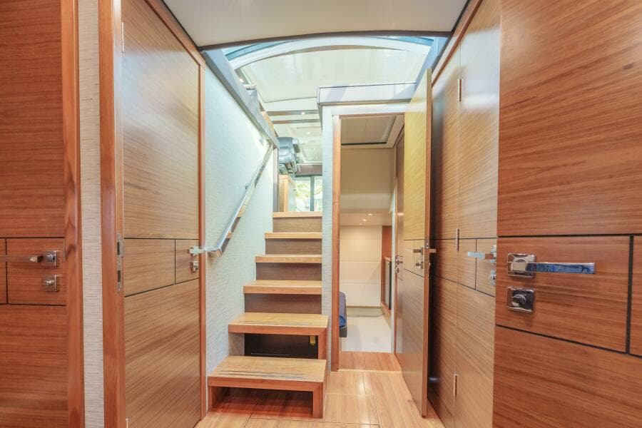 2017 Tiara Yachts C53 Coupe