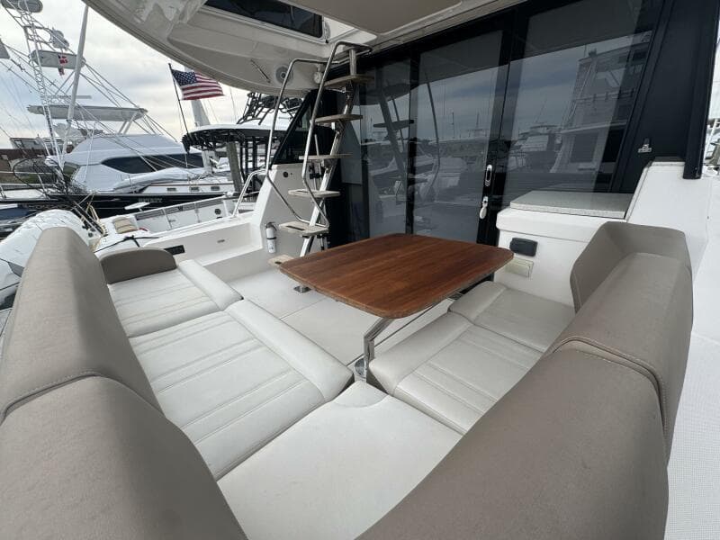 2017 Regal 42 Fly
