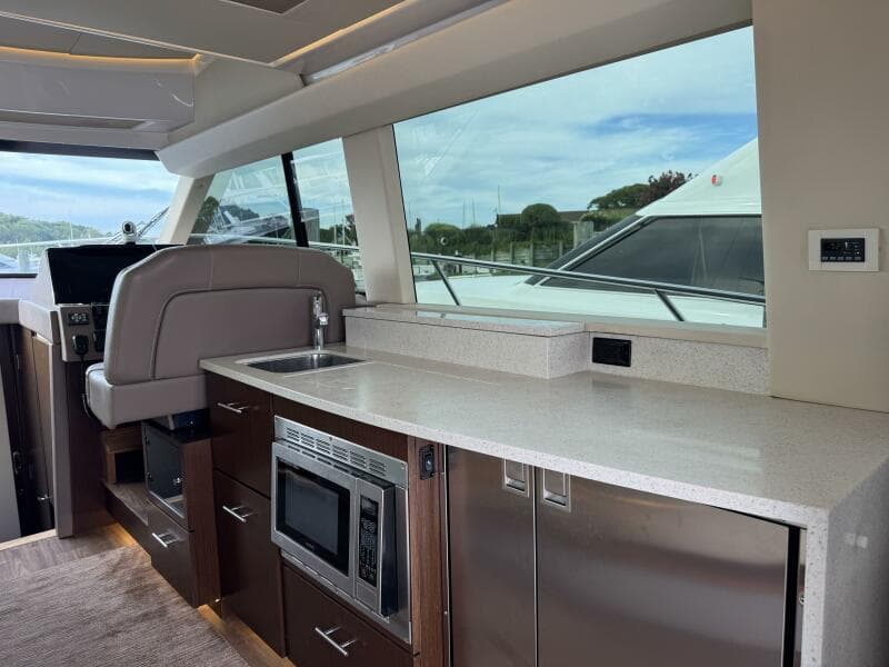 2017 Regal 42 Fly