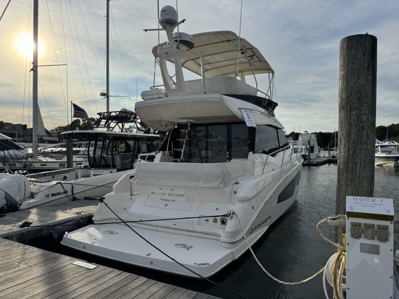 2017 Regal 42 Fly