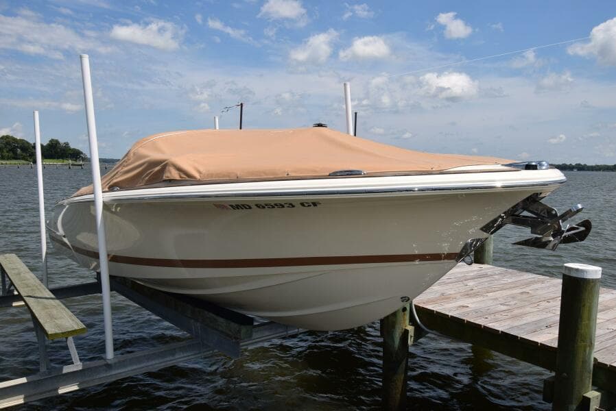 2014 Chris-Craft 25 Launch