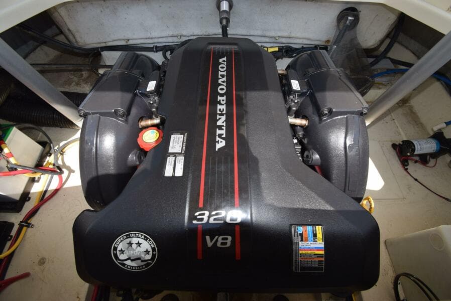 2014 Chris-Craft 25 Launch