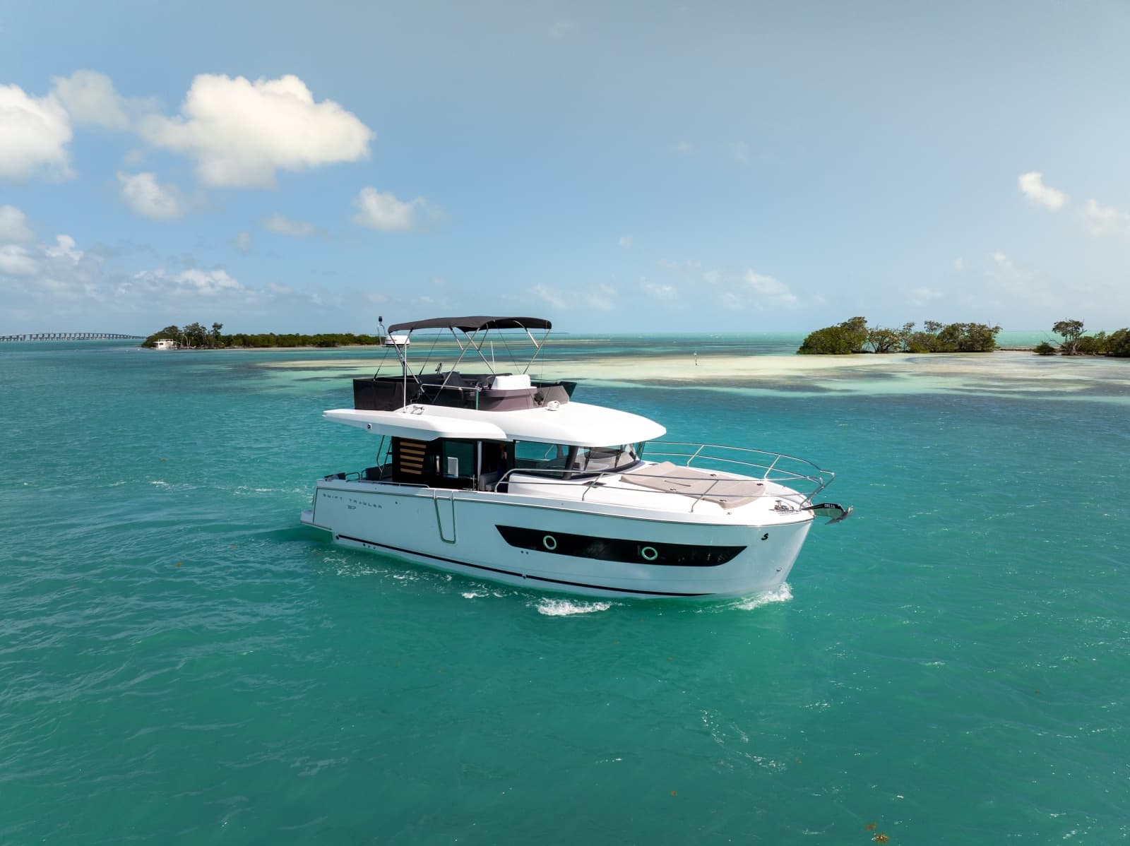 2027 Beneteau Swift Trawler 37