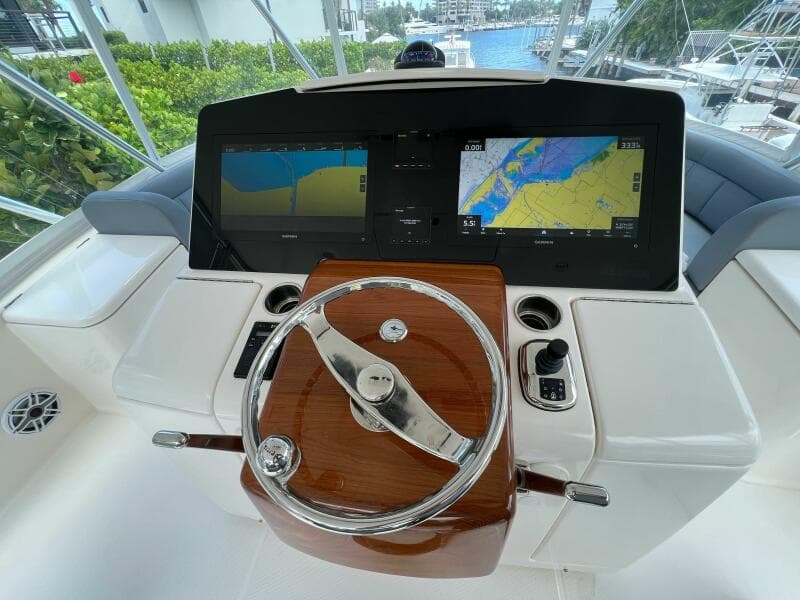 2015 Tiara Yachts 48 Convertible