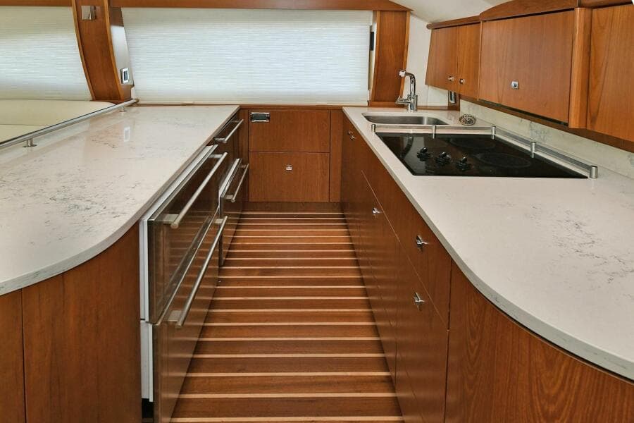 2015 Tiara Yachts 48 Convertible