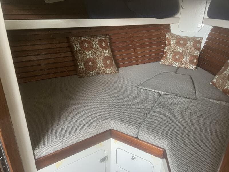 V Berth