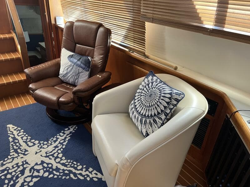Carver 440 Aft Cabin