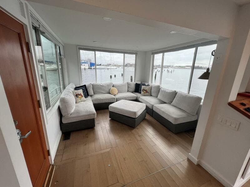 1981 Sumerset Houseboat