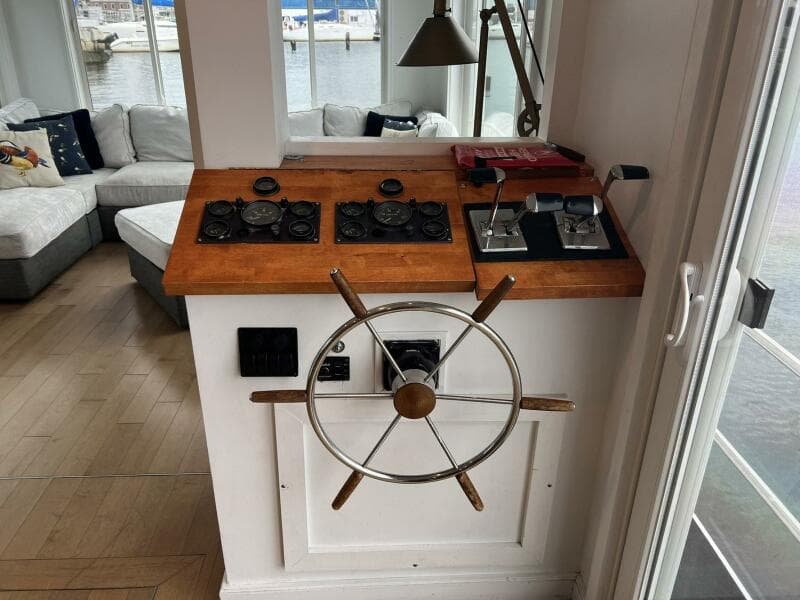 1981 Sumerset Houseboat