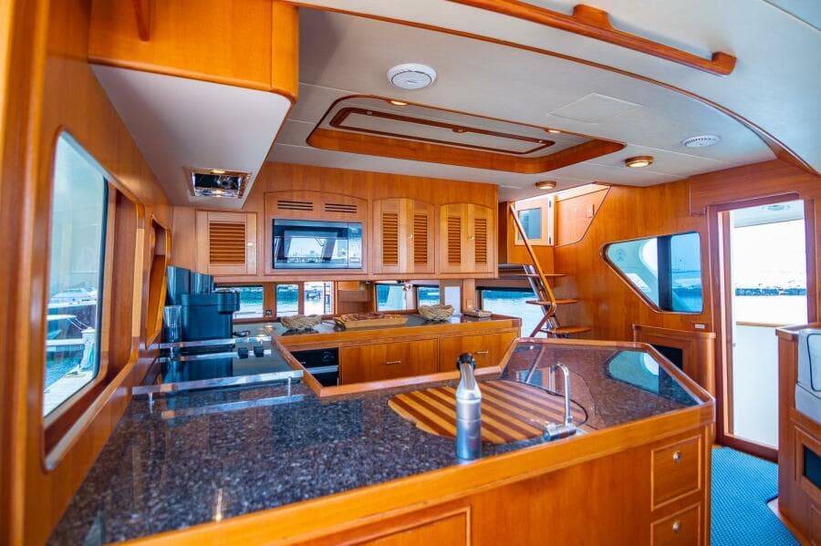 2008 Marlow Explorer 70E