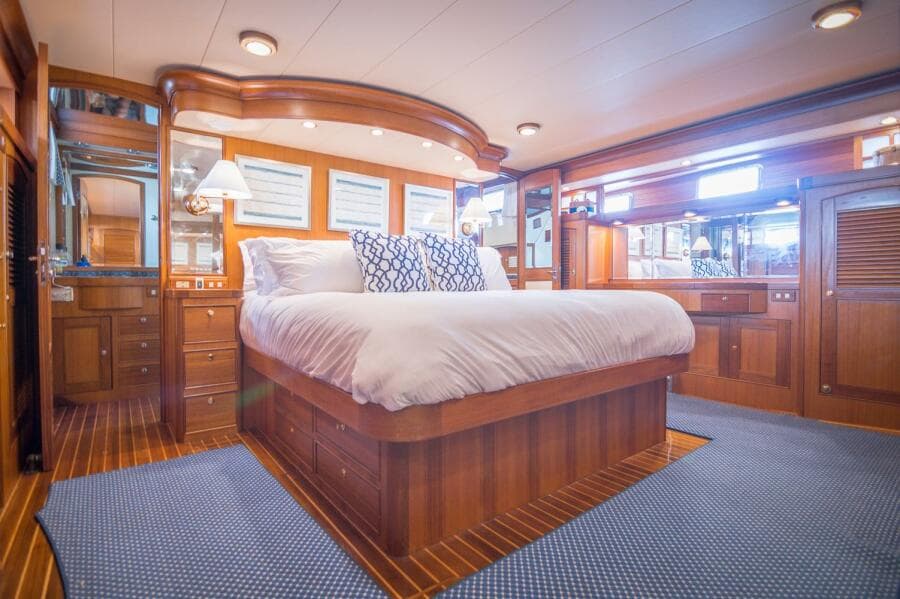 2008 Marlow Explorer 70E