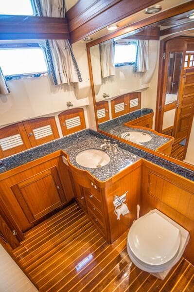 2008 Marlow Explorer 70E