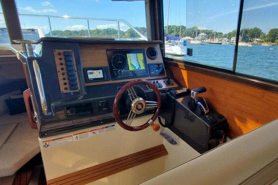 2024 Ranger Tugs R-27 LE