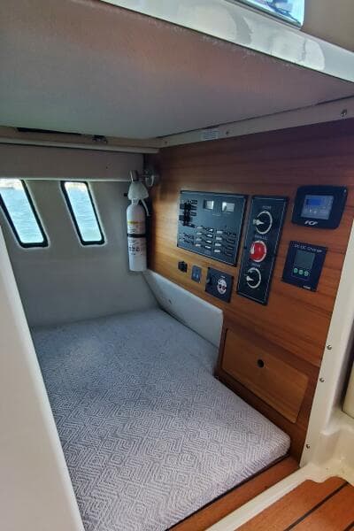 2024 Ranger Tugs R-27 LE