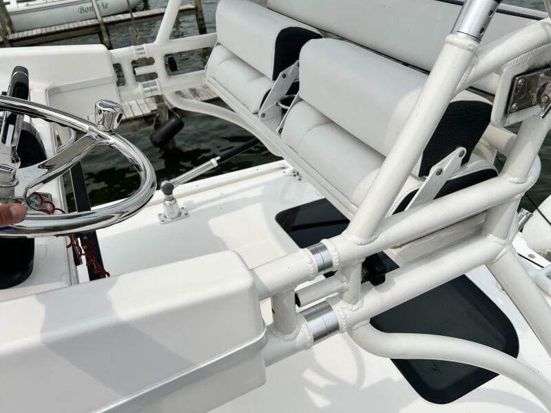 2012 Everglades 350 LX