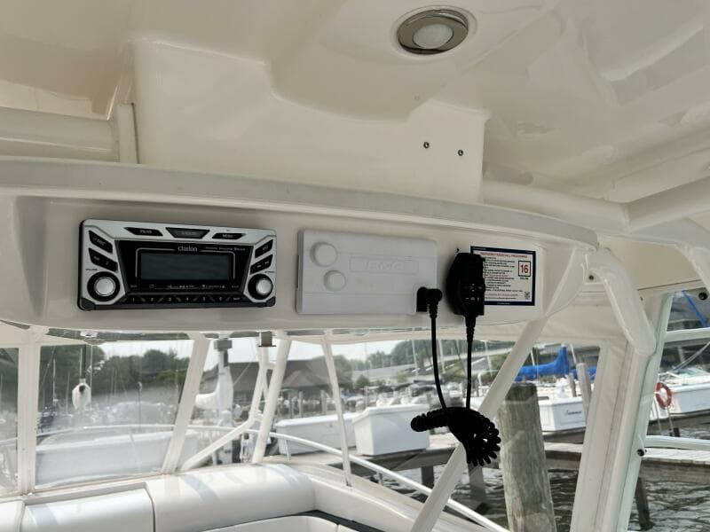 2012 Everglades 350 LX