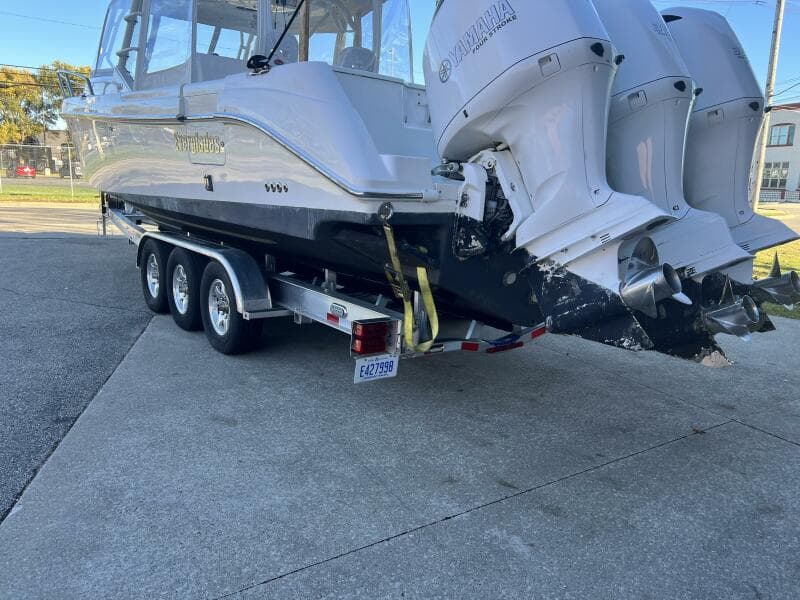 2012 Everglades 350 LX
