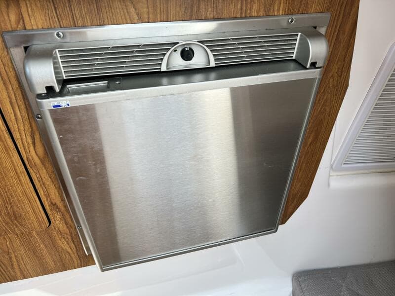 2012 Everglades 350 LX