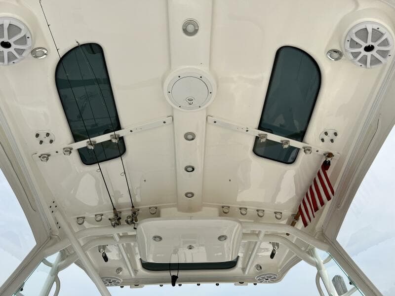 2012 Everglades 350 LX