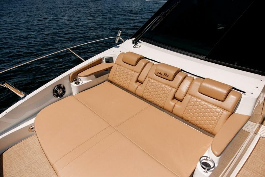 2022 Sea Ray 320 Sundancer OB
