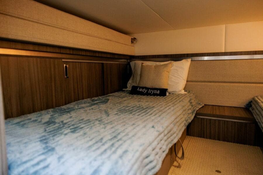 2022 Sea Ray 320 Sundancer OB
