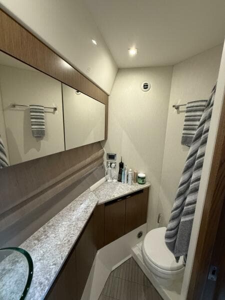 2018 Sea Ray 460 Sundancer