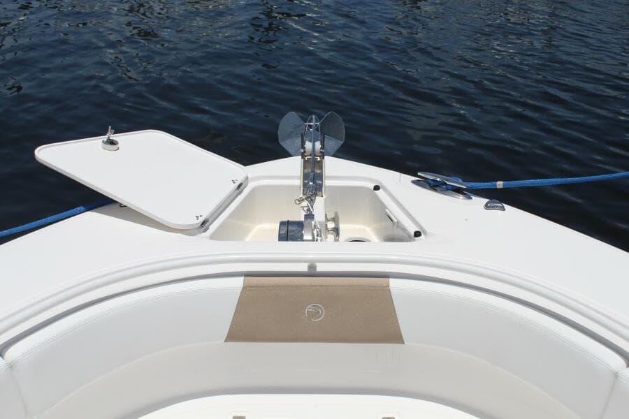 2016 Edgewater 370
