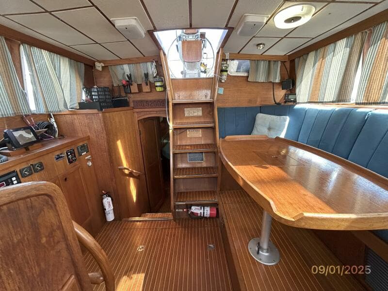 40' Nauticat pilothouse aft